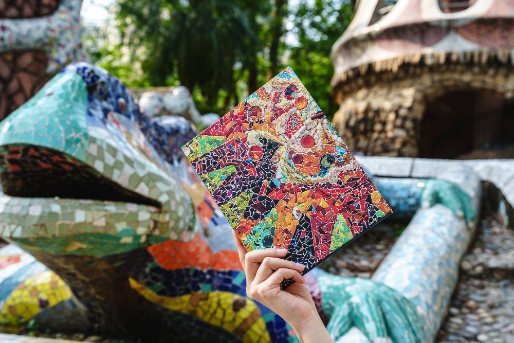 Agenda 2027 PAPERBLANKS Le Soleil de Gaudi - 1 semaine sur 2 pages - Midi - Hardcover - Horizontal - 176p - 9780349720661
