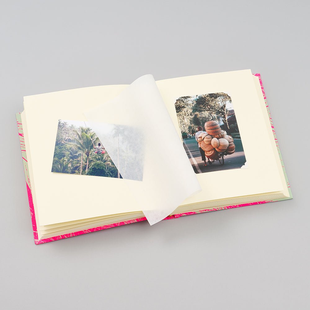 Album photo SEMIKOLON x BETHGE Edition Classic Medium - 21.6 x 25.5 cm - 80 pages - Neonpink - 4070409002550