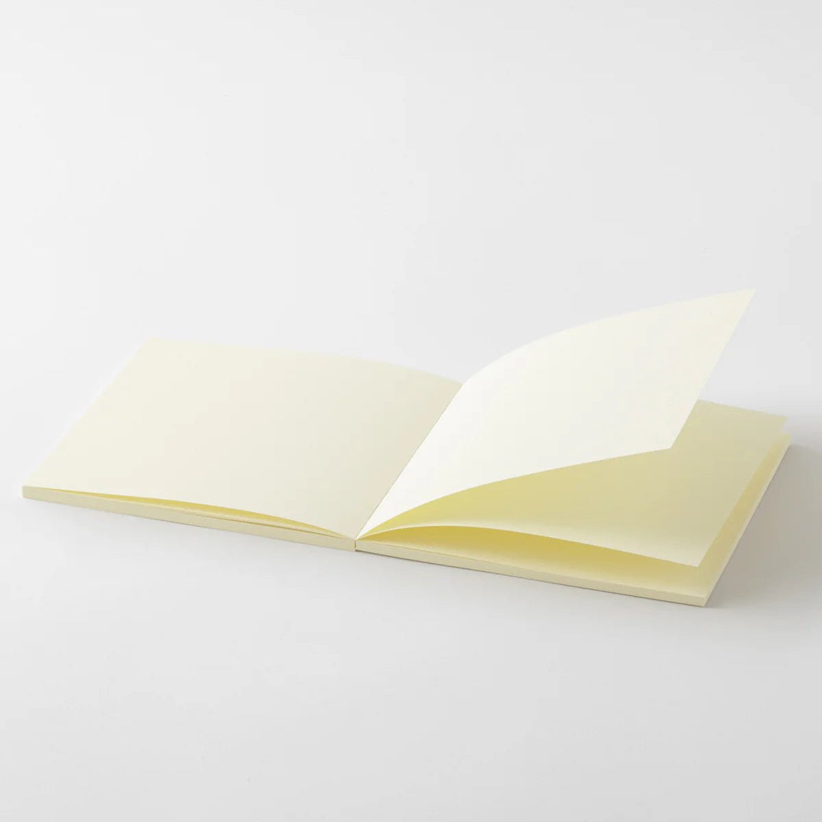 Carnet MD Notebook Thick - A5 Square - Uni -
