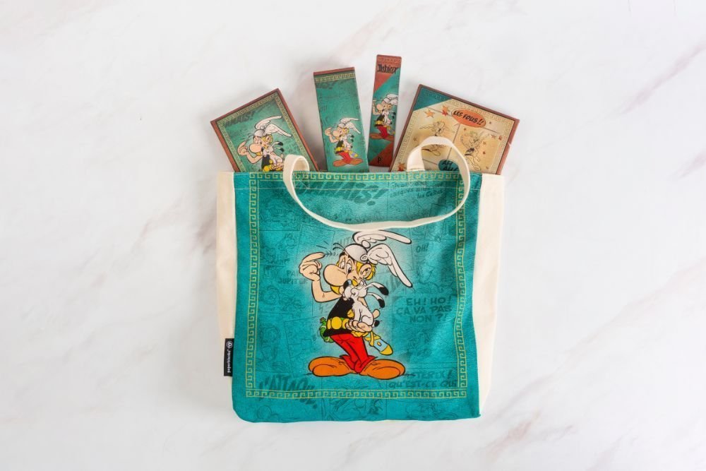 Agenda 2027 PAPERBLANKS Astérix le Gaulois - 1 semaine sur 2 pages - Midi - Hardcover - Vertical - 176p - 9780349720753