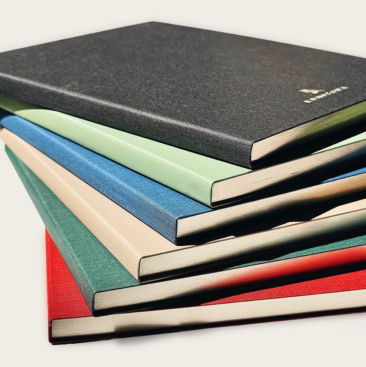 Carnet KUNISAWA Find Edge Notebook - A5 - Hardcover - Pointillé - Sumi - 