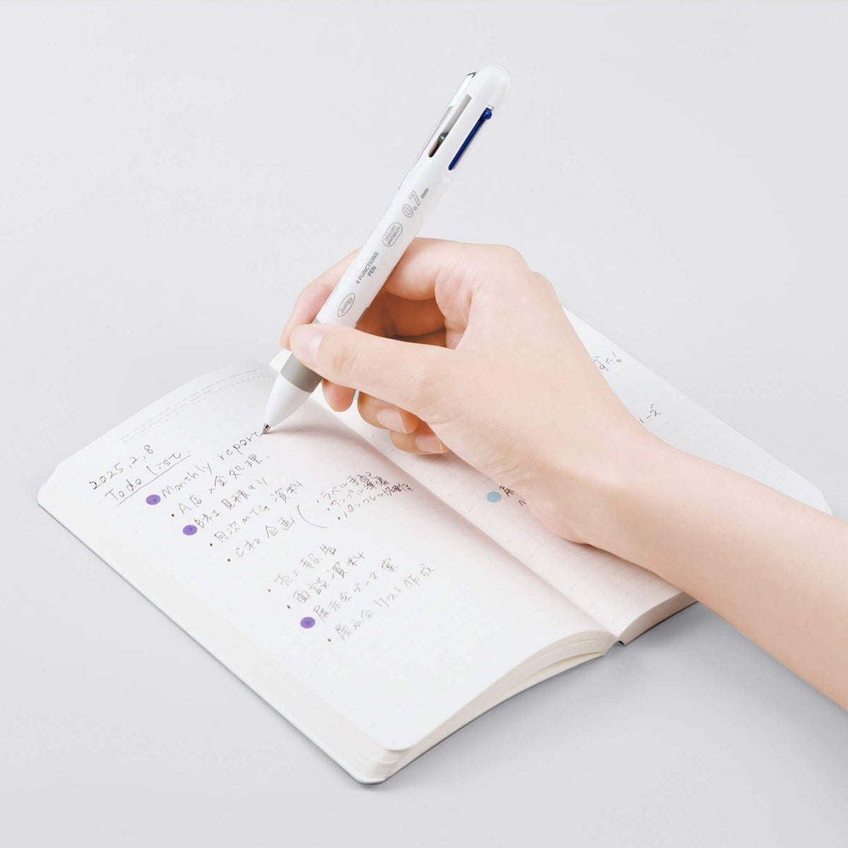 Carnet STÁLOGY 1/2 Year Notebook - B6 Slim - Softcover - Quadrillé - Black - 4904140081881