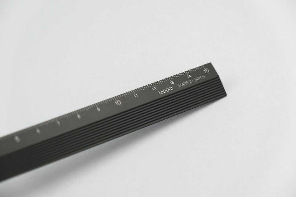 Règle MIDORI en aluminium - 15 cm - Noir - 4902805422567