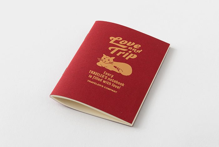 TRAVELER'S notebook LOVE AND TRIP Red - carnet papier crème (passport size) - 
