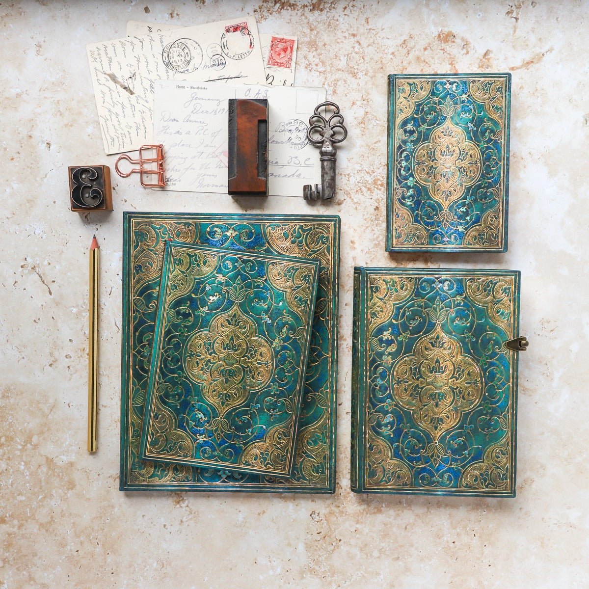 Chroniques Turquoises - Mini Rigide 240p - Ligné - Illustré - 9781439732168